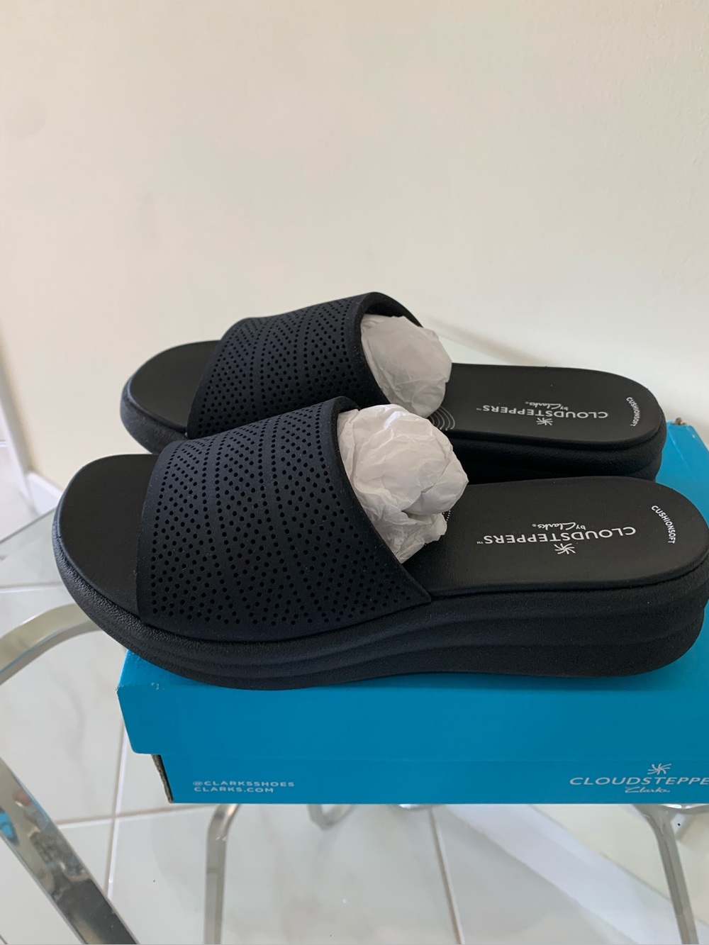 Clarks Cloud Stepper Sandals